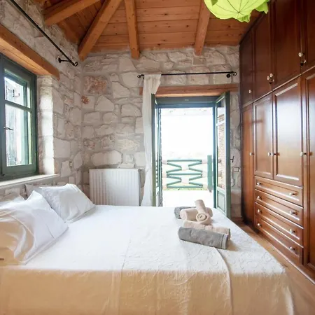 Valory's House - The Stone House 别墅 Vasilikí